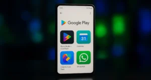 Google Play Store recebe resumos com IA para ajudar a escolher as melhores apps Google Play