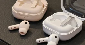 Os novos Galaxy Buds 4 têm uma função que nunca viste nos AirPods samsung-galaxy-buds-4-1200x630